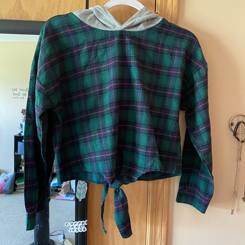 cropped flannel